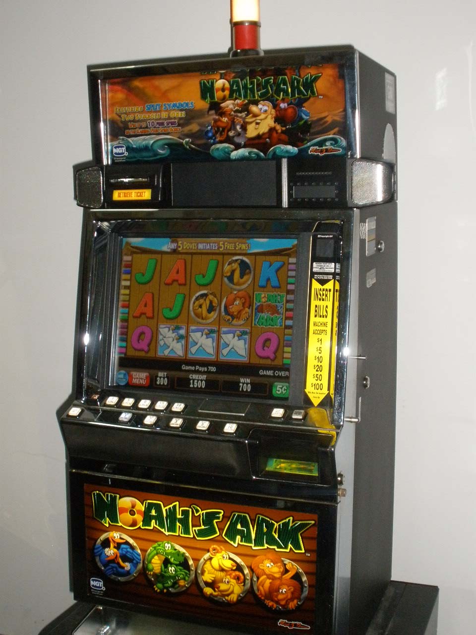 Screenshot of the Noahs Ark slot by IGT