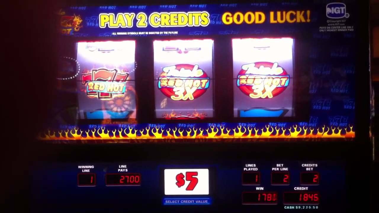 Screenshot of the Triple Red Hot 7s Free Games slot by IGT